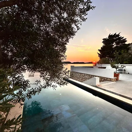 Delfin Rab Apartment Supetarska Draga