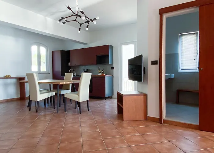 Delfin Rab * Supetarska Draga